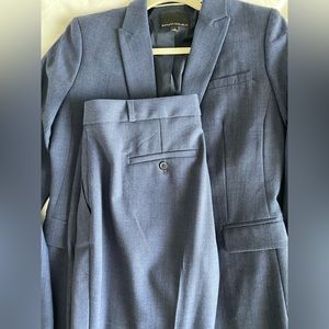 Navy blue suit pant, size 6